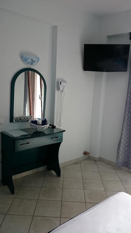 Ferienwohnung Petrino Sarti Zimmer foto
