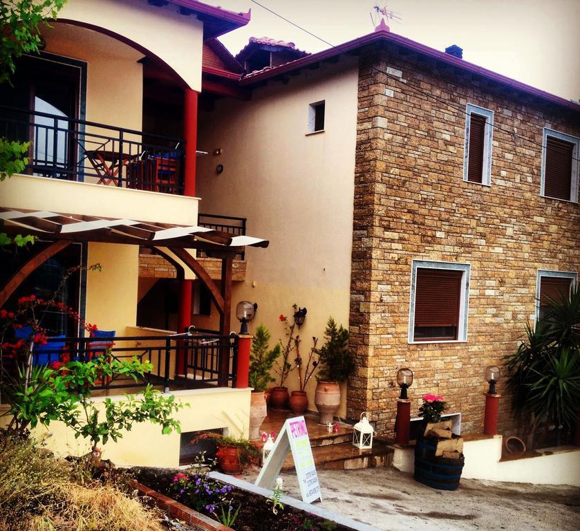 Ferienwohnung Petrino Sarti Exterior foto